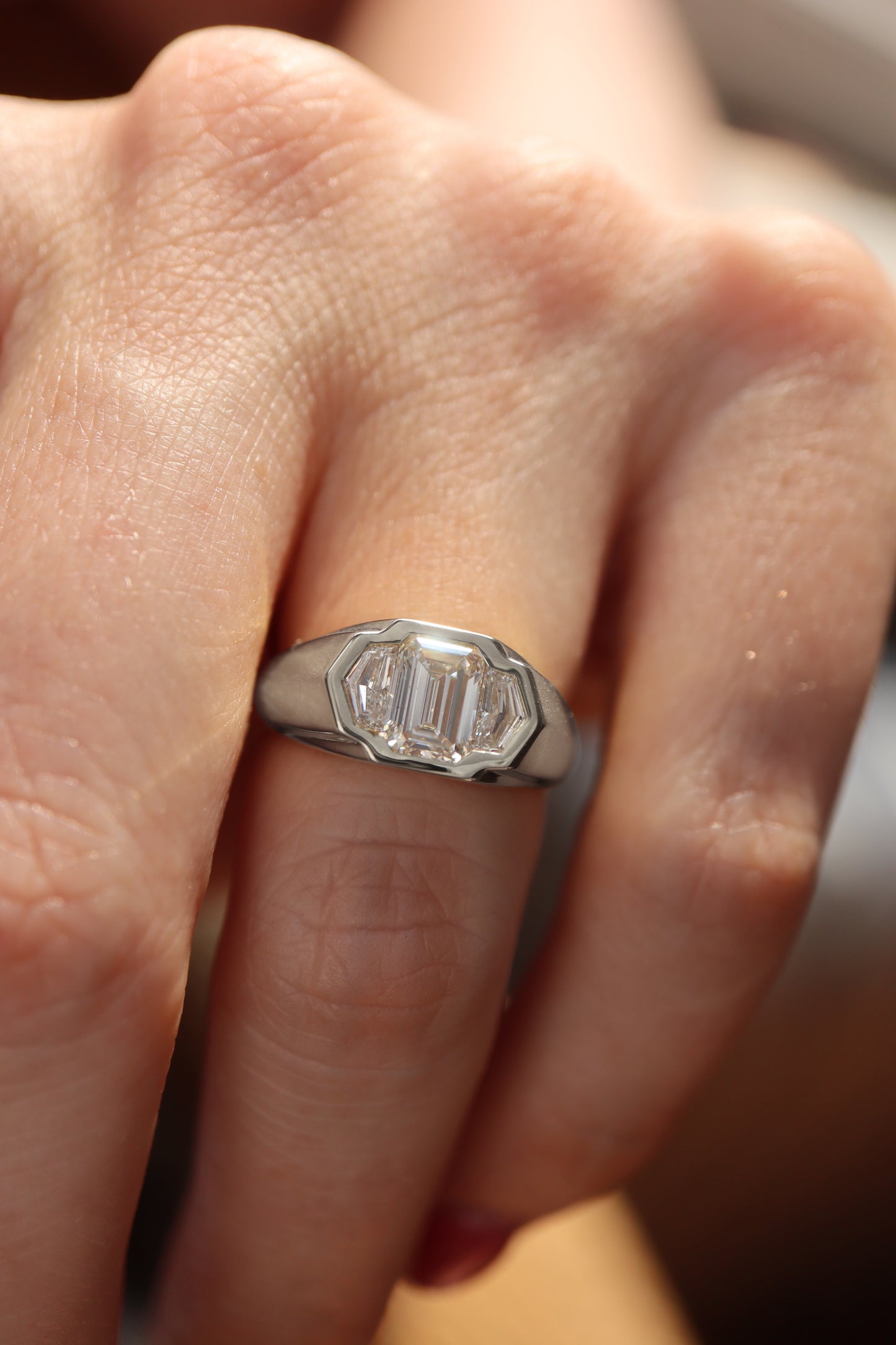 Lou Ring • White Diamond • White Gold