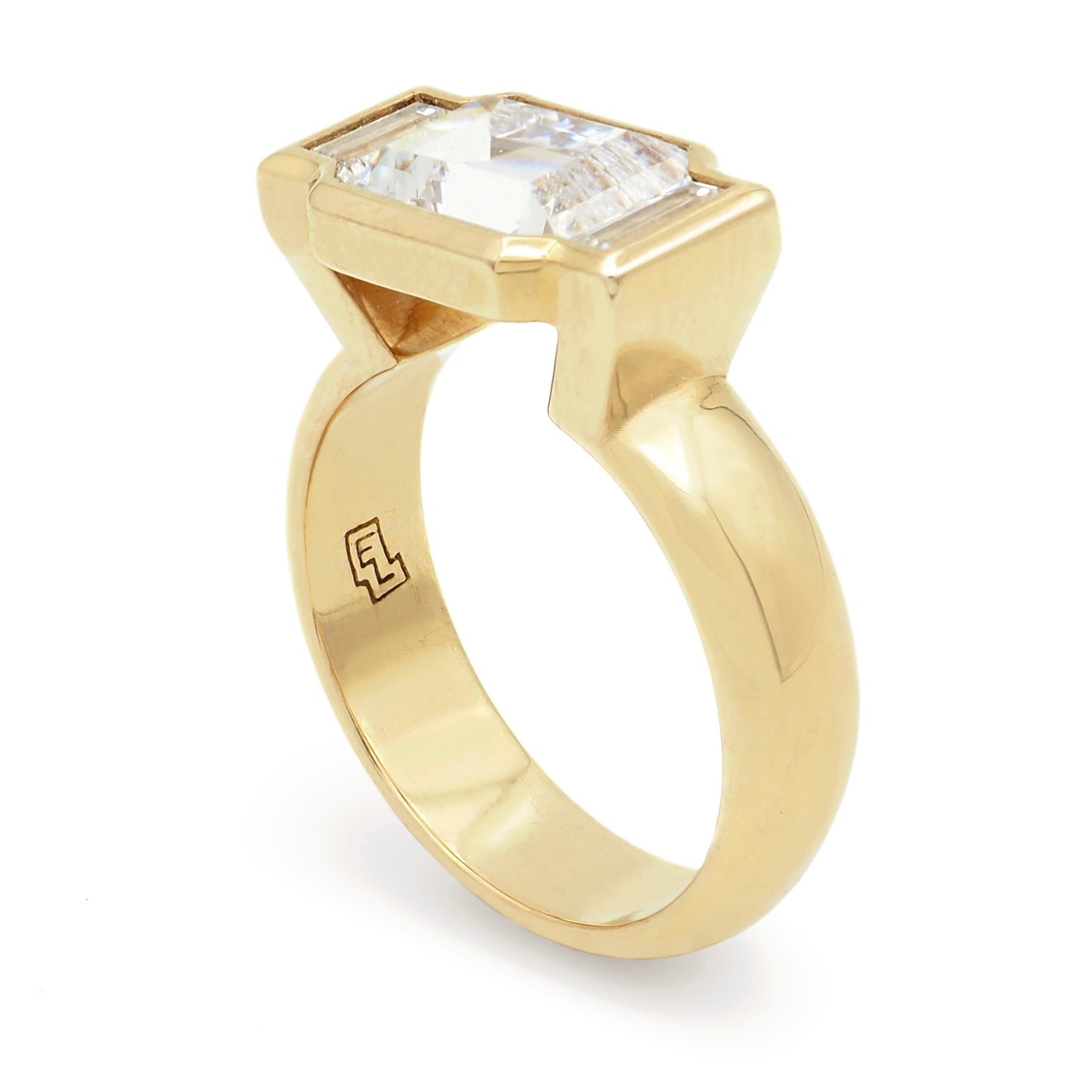 Mahan Ring • White Diamond • Yellow Gold