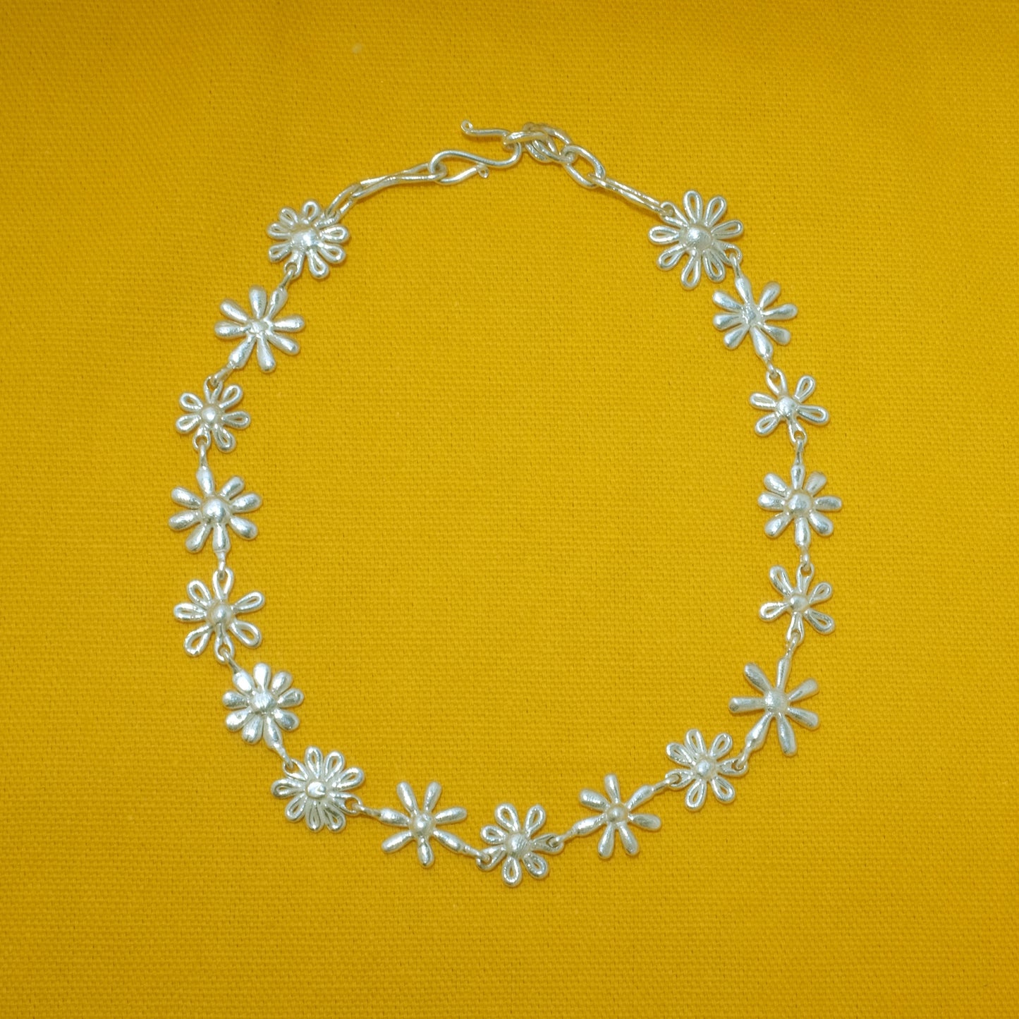 Daisy Chain - Sold out