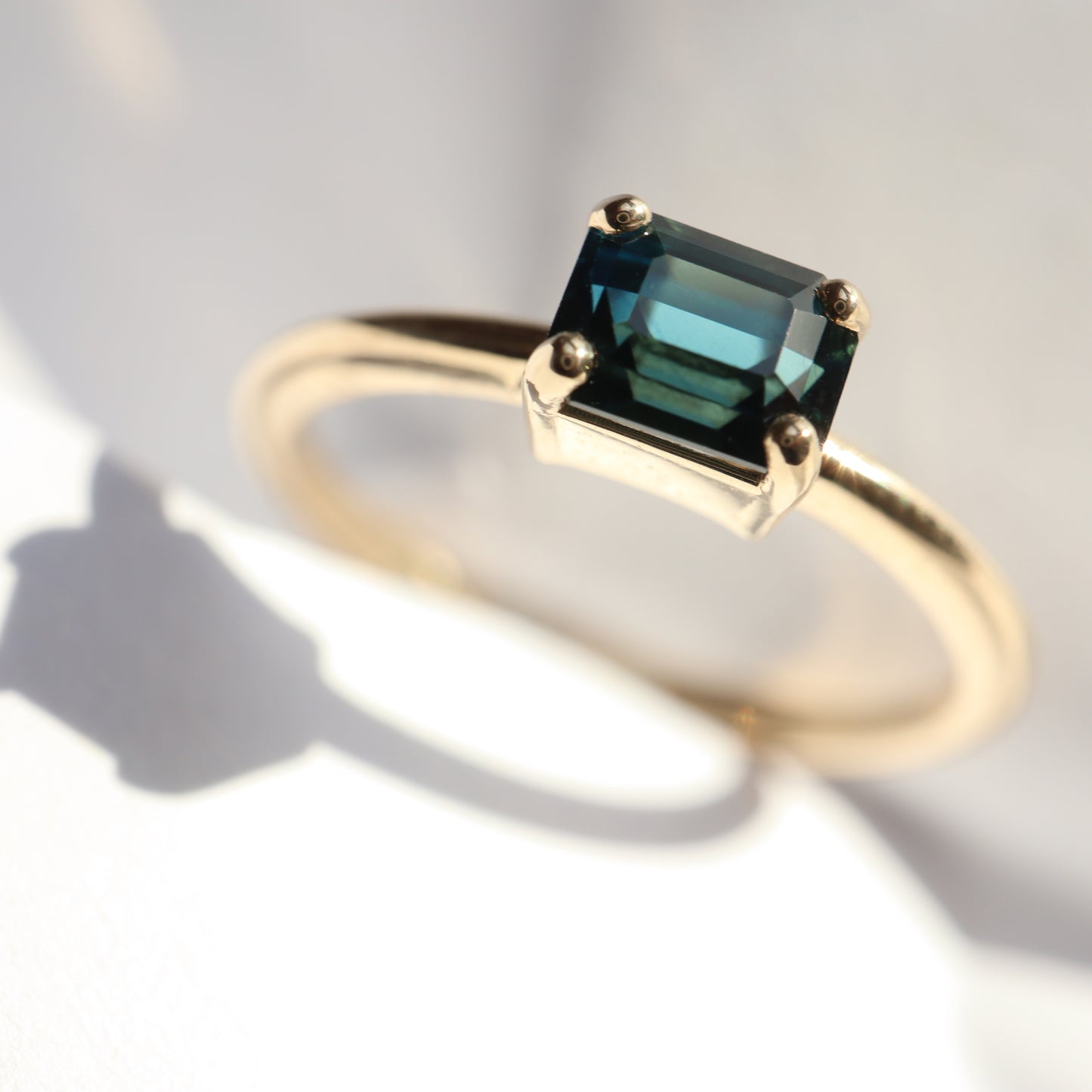 Suze Ring • Teal Sapphire •